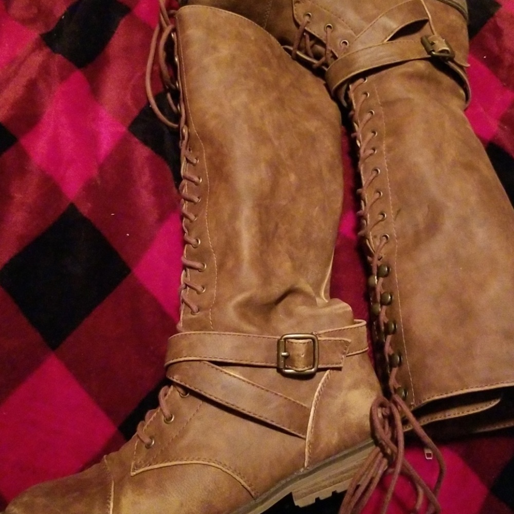 Lace up Boots